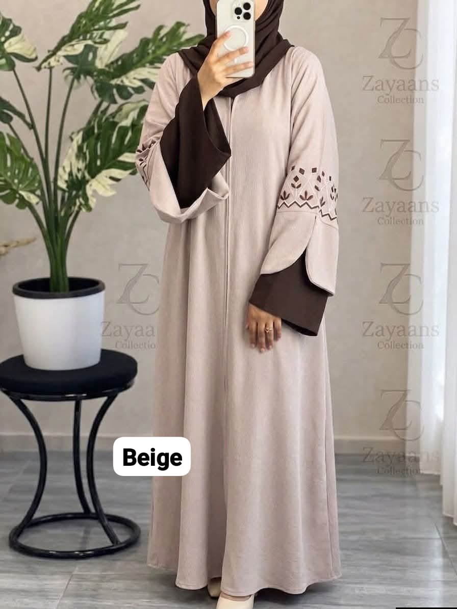 Beige Rose Embroidery Borka